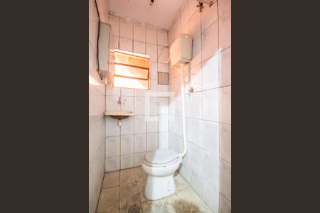 Banheiro de casa para alugar com 1 quarto, 30m² em Novo Osasco, Osasco