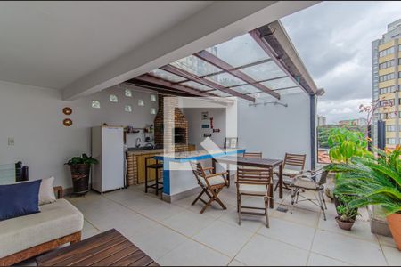 Apartamento à venda com 187m², 3 quartos e 1 vaga Apartamento à venda com 187m², 3 quartos e 1 vagaTerraço