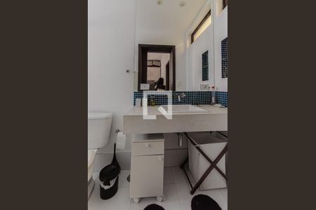 Apartamento à venda com 187m², 3 quartos e 1 vaga Apartamento à venda com 187m², 3 quartos e 1 vagaBanheiro da Suíte 3