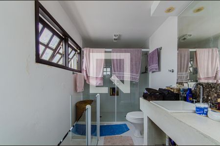 Apartamento à venda com 187m², 3 quartos e 1 vaga Apartamento à venda com 187m², 3 quartos e 1 vagaBanheiro da Suíte 1