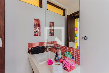 Apartamento à venda com 187m², 3 quartos e 1 vaga Apartamento à venda com 187m², 3 quartos e 1 vagaBanheiro da Suíte 2