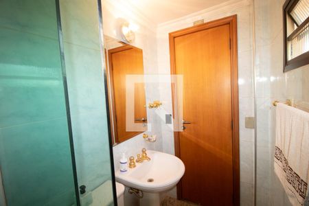 Apartamento à venda com 330m², 3 quartos e 2 vagas Apartamento à venda com 330m², 3 quartos e 2 vagasBanheiro