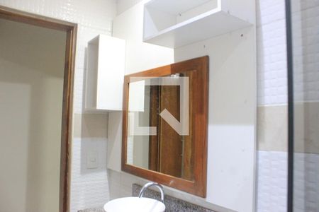 Banheiro de apartamento para alugar com 2 quartos, 42m² em Parque Continental, Guarulhos