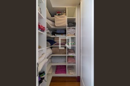 Casa de condomínio à venda com 1314m², 4 quartos e 10 vagas Casa de condomínio à venda com 1314m², 4 quartos e 10 vagasQuarto 01