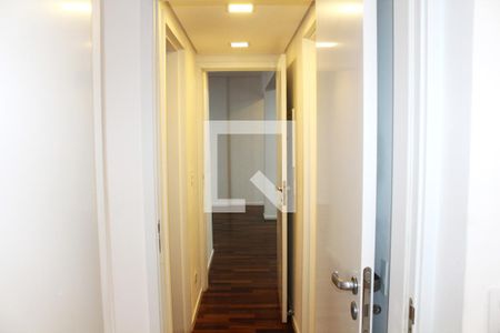 Corredor de apartamento para alugar com 2 quartos, 80m² em Perdizes, São Paulo