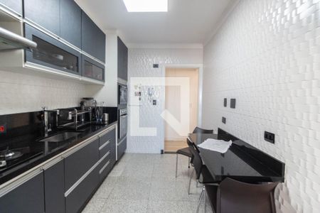 Apartamento à venda com 96m², 3 quartos e 2 vagasCozinha