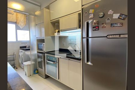 Apartamento à venda com 67m², 2 quartos e 1 vagaCozinha