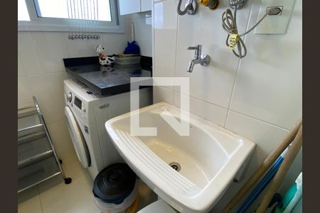 Apartamento à venda com 67m², 2 quartos e 1 vagaÁrea de Serviço