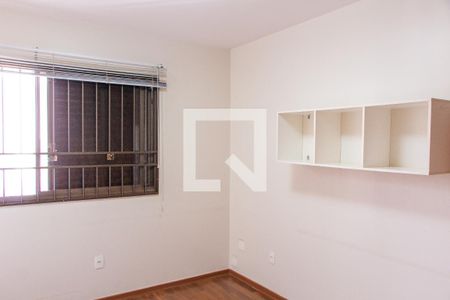 Apartamento à venda com 156m², 4 quartos e 2 vagasQUARTO 2