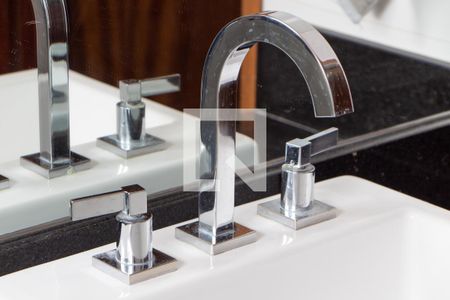 Apartamento à venda com 156m², 4 quartos e 2 vagasBANHEIRO DA SUITE