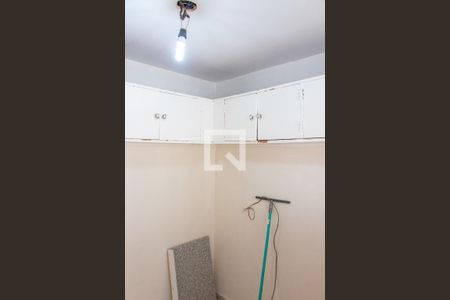 Apartamento à venda com 156m², 4 quartos e 2 vagasQUARTO DA ÁREA DE SERVIÇO