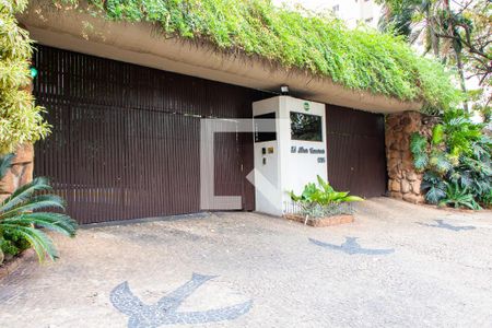 Apartamento à venda com 156m², 4 quartos e 2 vagasFACHADA