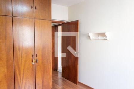 Apartamento à venda com 156m², 4 quartos e 2 vagasQUARTO 2