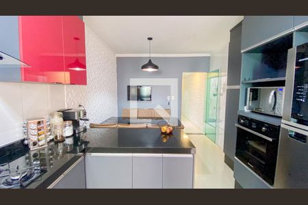 Casa à venda com 130m², 3 quartos e 2 vagas Casa à venda com 130m², 3 quartos e 2 vagasCozinha