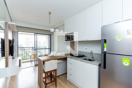 Sala/Cozinha de apartamento à venda com 1 quarto, 32m² em Indianópolis, São Paulo