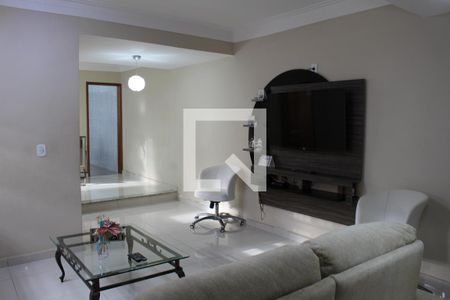 Sala de casa para alugar com 3 quartos, 150m² em Jardim Nice, São Paulo