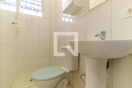 Banheiro de apartamento para alugar com 1 quarto, 35m² em Santa Ifigênia, São Paulo