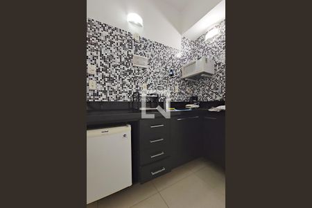 Cozinha de apartamento à venda com 1 quarto, 38m² em Copacabana, Rio de Janeiro