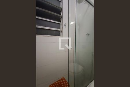 Banheiro social - box de apartamento à venda com 1 quarto, 38m² em Copacabana, Rio de Janeiro