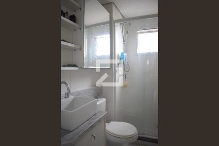 Banheiro Suíte de apartamento à venda com 2 quartos, 72m² em Capão Raso, Curitiba