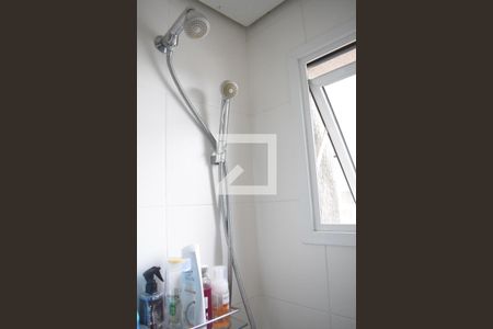Banheiro Suíte de apartamento à venda com 2 quartos, 72m² em Capão Raso, Curitiba