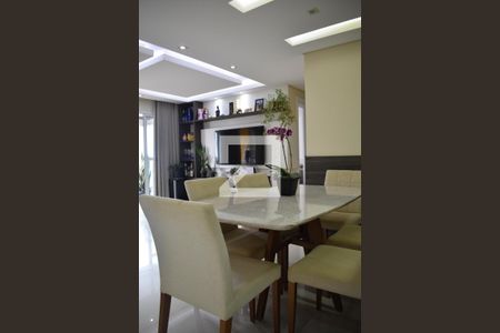 Apartamento à venda com 72m², 2 quartos e 1 vagaSala de jantar