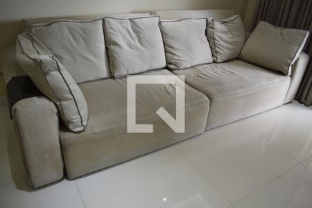 Sala de apartamento à venda com 2 quartos, 72m² em Capão Raso, Curitiba