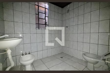 Banheiro de casa para alugar com 1 quarto, 30m² em Vila Guiomar, Santo André