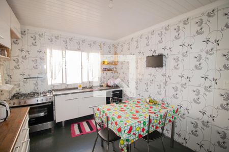 Casa de condomínio à venda com 250m², 4 quartos e 1 vagaCozinha