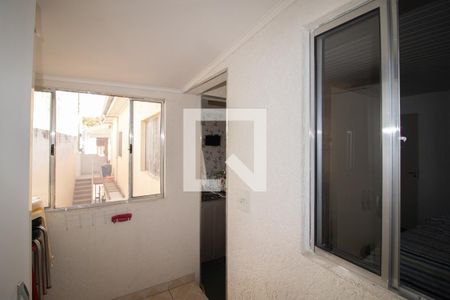 Casa de condomínio à venda com 250m², 4 quartos e 1 vagaÁrea de Serviço