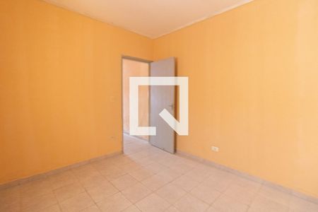 Casa de condomínio à venda com 250m², 4 quartos e 1 vagaQuarto- Casa 2