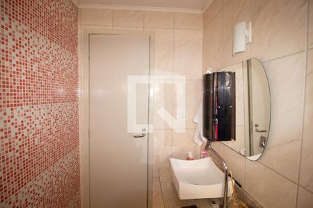 Casa de condomínio à venda com 250m², 4 quartos e 1 vagaBanheiro