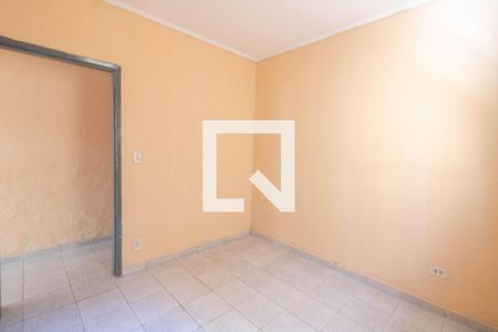 Casa de condomínio à venda com 250m², 4 quartos e 1 vagaQuarto- Casa 2