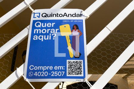 Casa à venda com 167m², 4 quartos e 2 vagasFachada