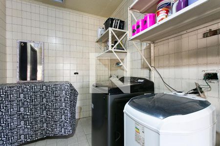 Casa à venda com 167m², 4 quartos e 2 vagasÁrea de Serviço