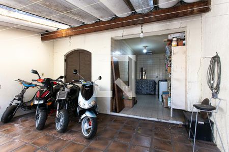 Casa à venda com 167m², 4 quartos e 2 vagasÁrea de Serviço