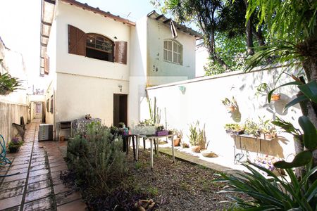 Casa à venda com 167m², 4 quartos e 2 vagasQuintal