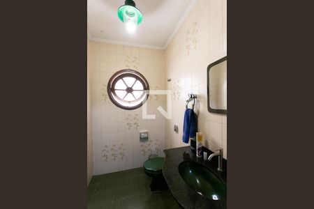 Casa à venda com 167m², 4 quartos e 2 vagasLavabo