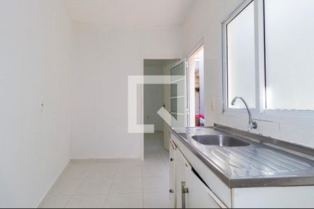 Cozinha de casa de condomínio para alugar com 1 quarto, 26m² em Mooca, São Paulo