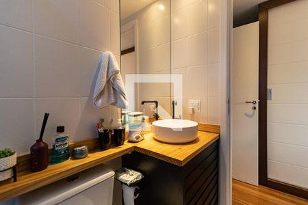 Apartamento para alugar com 65m², 2 quartos e 1 vaga Apartamento para alugar com 65m², 2 quartos e 1 vagaBanheiro da Suíte