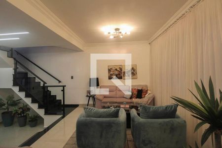 Sala de casa à venda com 4 quartos, 232m² em Jardim Vila Formosa, São Paulo