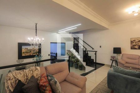 Sala de casa à venda com 4 quartos, 232m² em Jardim Vila Formosa, São Paulo