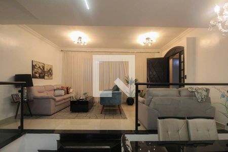 Casa à venda com 4 quartos, 232m² em Jardim Vila Formosa, São Paulo