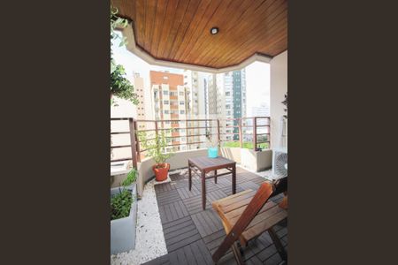 Varanda de apartamento para alugar com 2 quartos, 70m² em Cambuí, Campinas