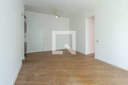 Sala de apartamento para alugar com 2 quartos, 85m² em Barra da Tijuca, Rio de Janeiro