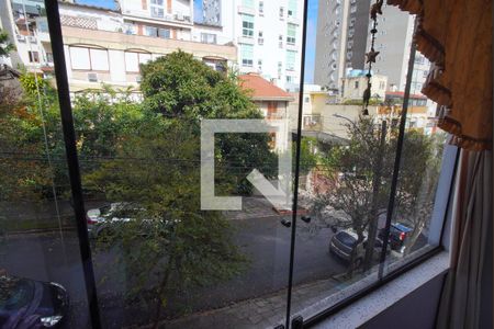Sala - Vista de apartamento à venda com 2 quartos, 70m² em Rio Branco, Porto Alegre