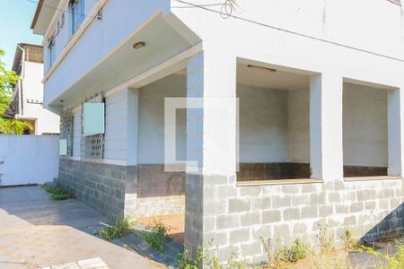 Casa à venda com 170m², 5 quartos e 4 vagas Casa à venda com 170m², 5 quartos e 4 vagasÀrea da Frente