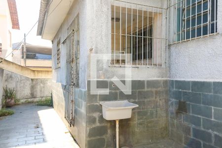 Casa à venda com 170m², 5 quartos e 4 vagas Casa à venda com 170m², 5 quartos e 4 vagasÁrea