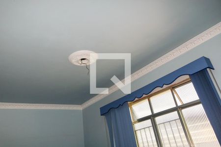 Casa à venda com 170m², 5 quartos e 4 vagas Casa à venda com 170m², 5 quartos e 4 vagasQuarto 1 - 2º Pavimento