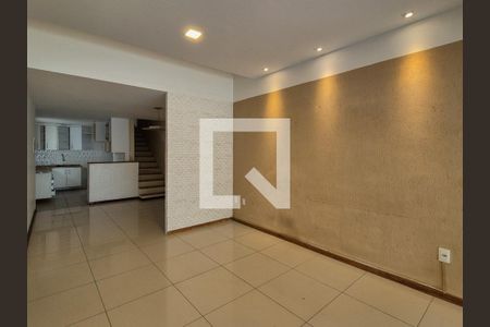 Casa de Condomínio para alugar com 3 quartos, 200m² em Recreio dos Bandeirantes, Rio de Janeiro